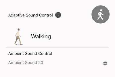 Иллюстрация адаптивного управления звуком со значками пешехода и выделенным словом Walking и функцией окружающего звука 20