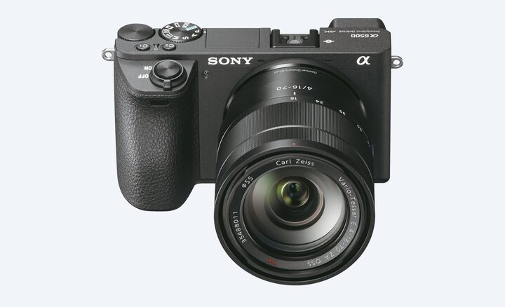 Камера Sony α6500