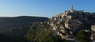 Пример изображения, на котором показан пейзаж старого города