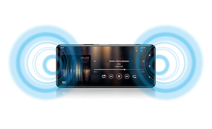 Xperia 5 III с интерфейсом музыкального приложения и изображением звуковых волн, исходящих из динамиков