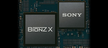 Изображение печатной платы, процессора изображений BIONZ X и микросхемы LSI IC