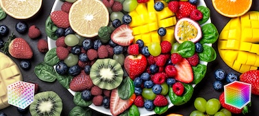 Крупный план на фрукты: ягоды, грейпфрут, дыню и киви